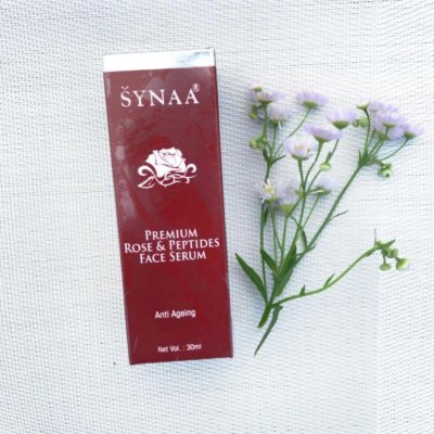 Сыворотка для лица пептидная с ретинолом, обогащенная маслом Дамасской розы"Premium Rose and Peptides Face Serum", SYNAA 30 мл